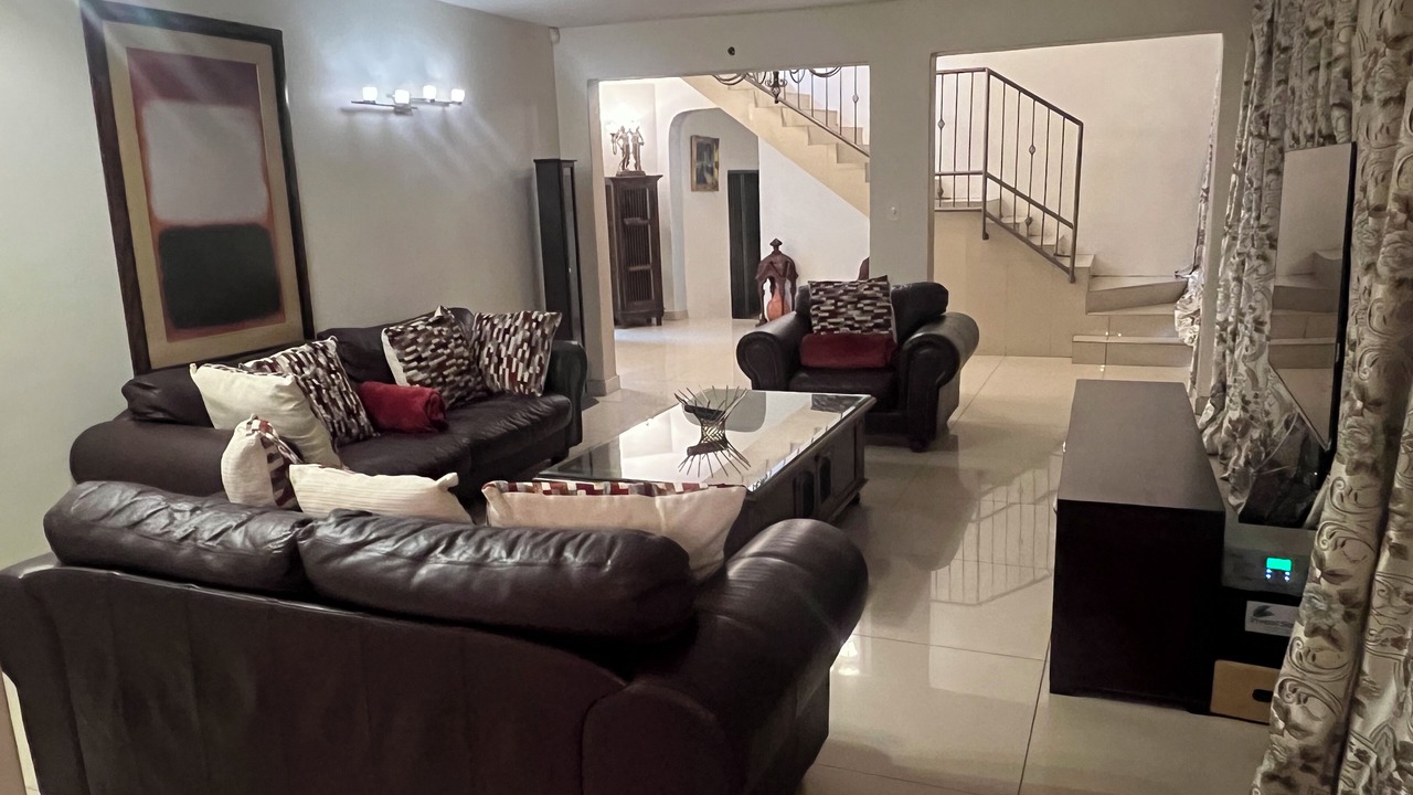 Photo of Livingroom in Greater Johannesburg Metropolitan Area