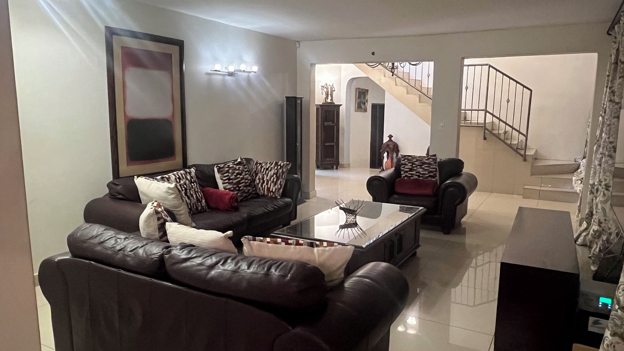 Photo of Livingroom in Greater Johannesburg Metropolitan Area