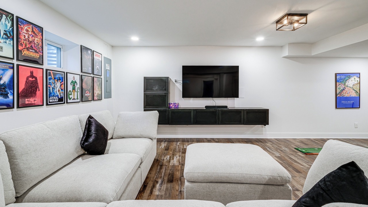 Photo of Livingroom in North Bethesda