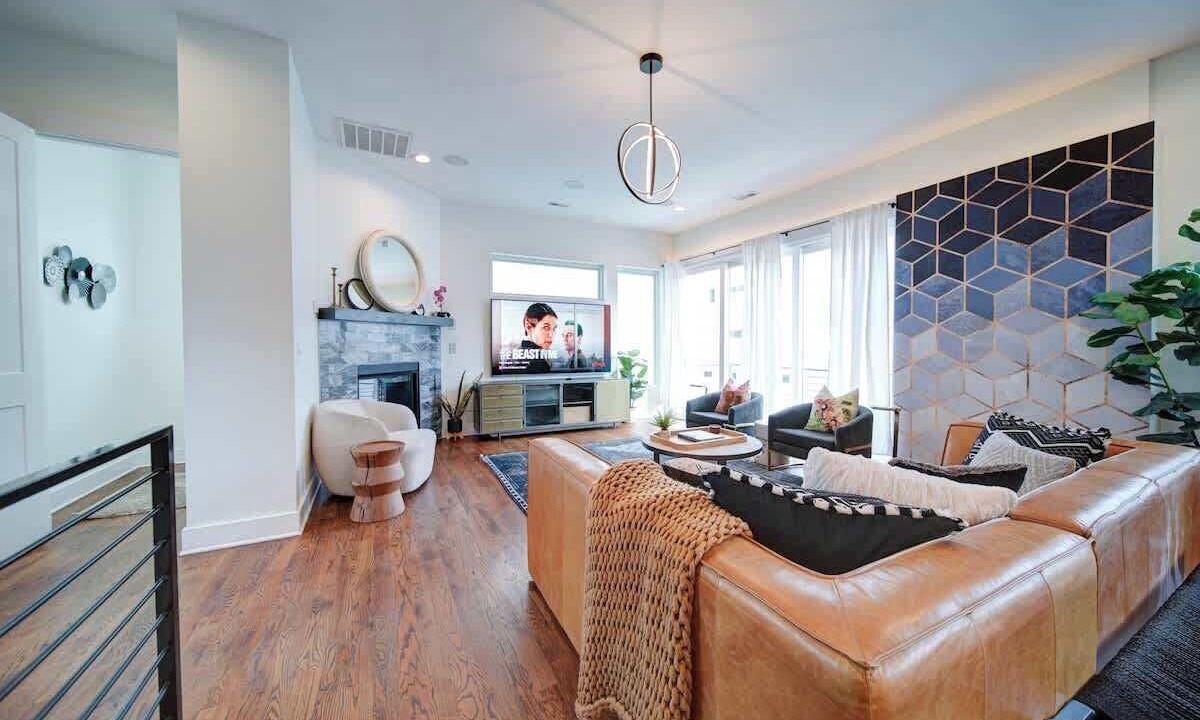 Photo of Livingroom in Third Ward