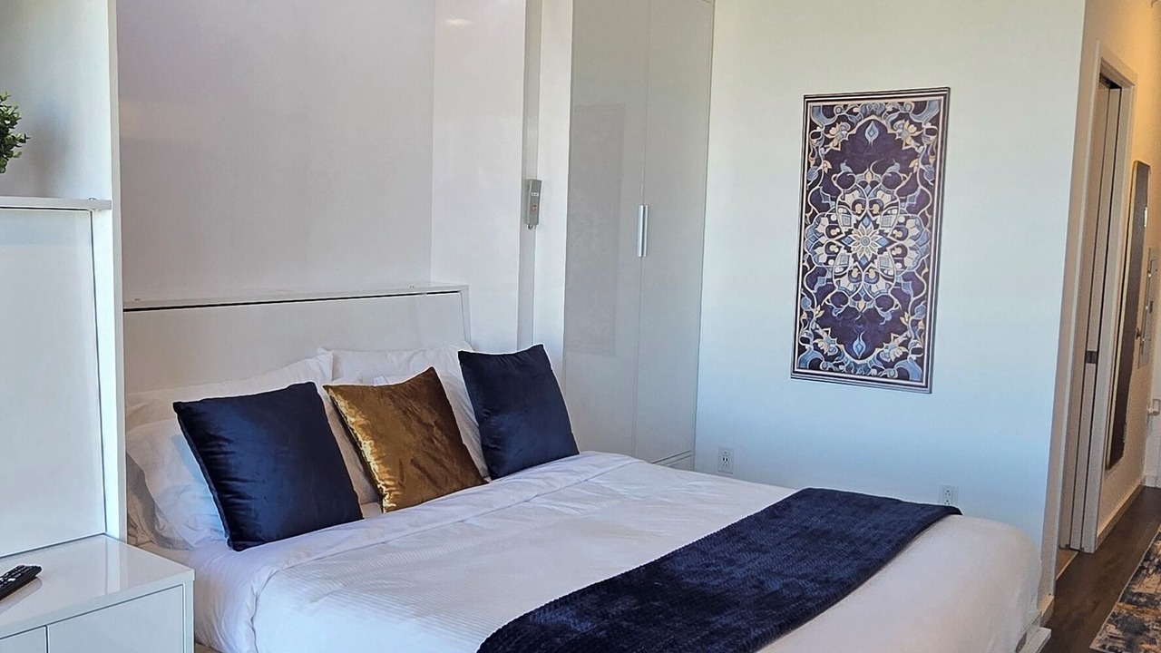 Photo of Bedroom in Music Row
