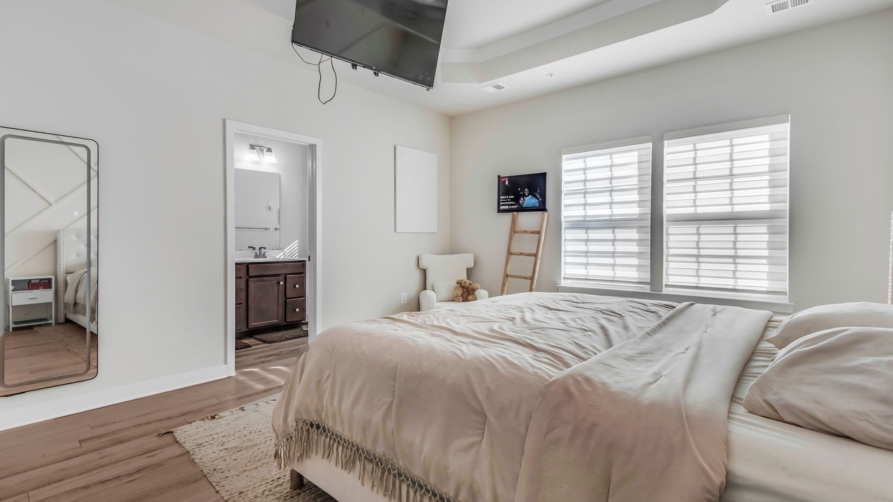 Photo of Bedroom in Upper Marlboro