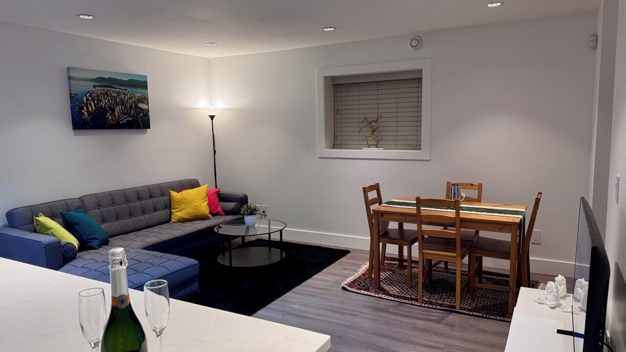 Photo of Livingroom in North Vancouver