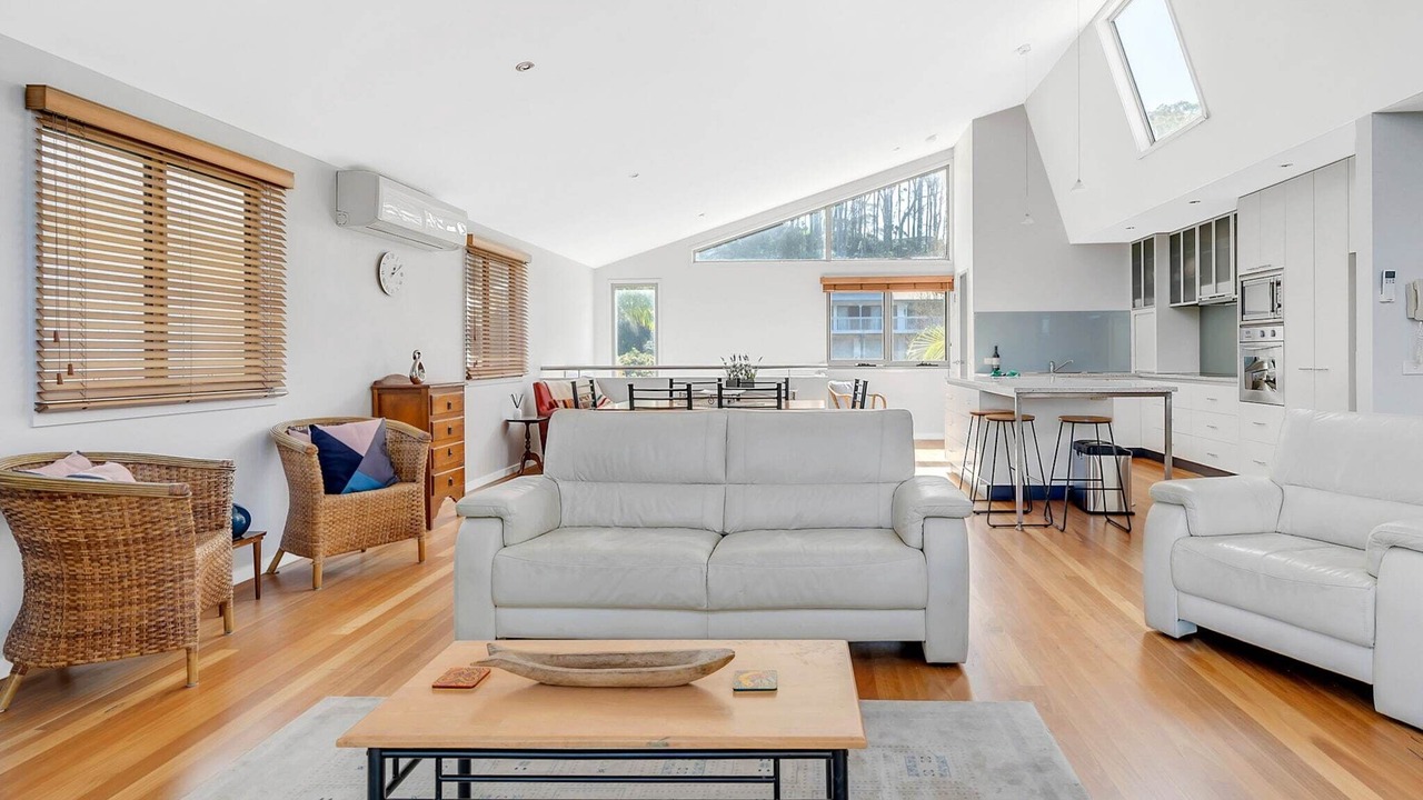 Photo of Livingroom in Long Beach