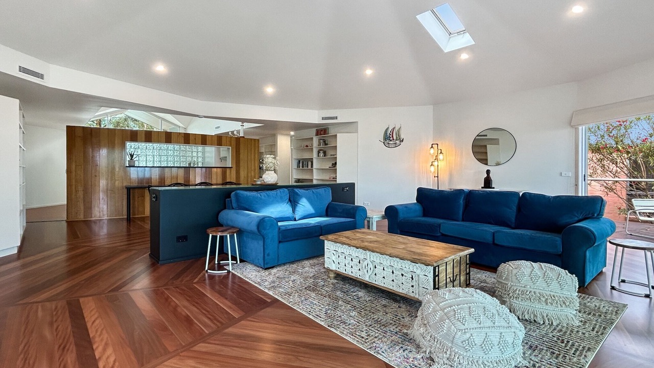 Photo of Livingroom in Long Beach