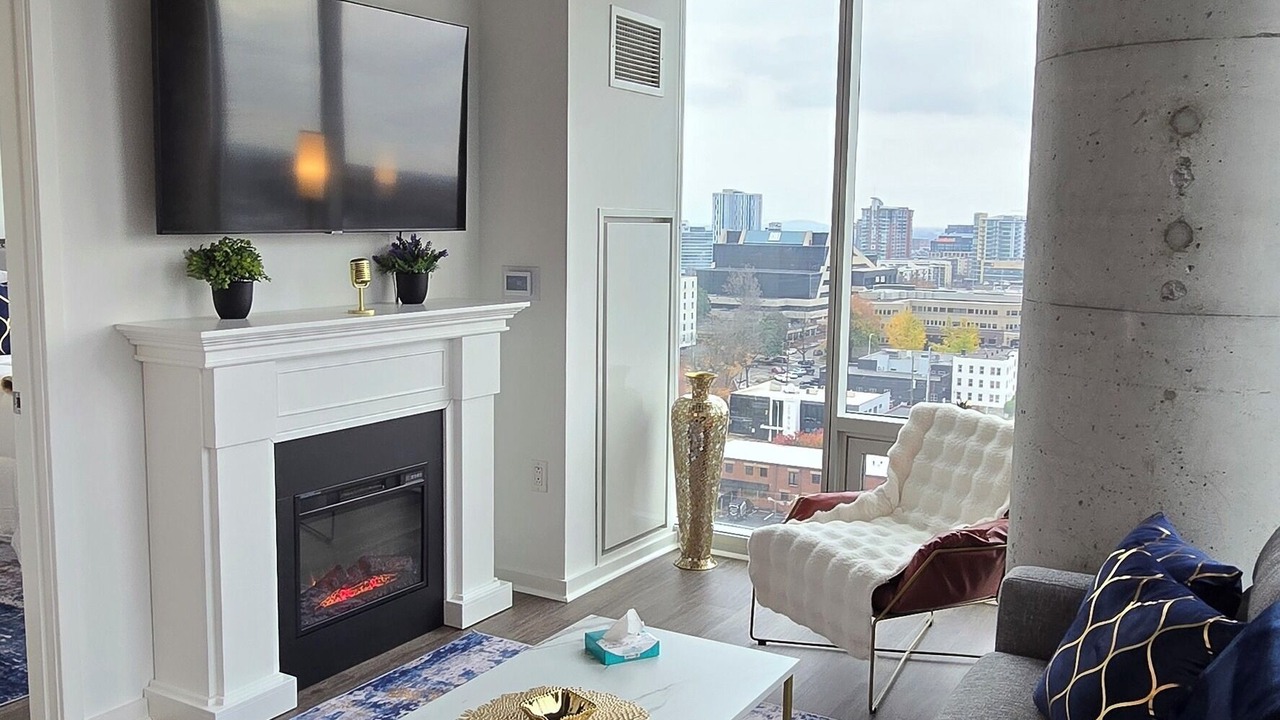 Photo of Livingroom in Music Row