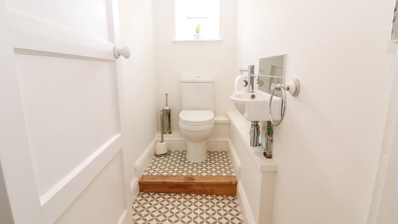 Photo of Bathroom in Hook Norton