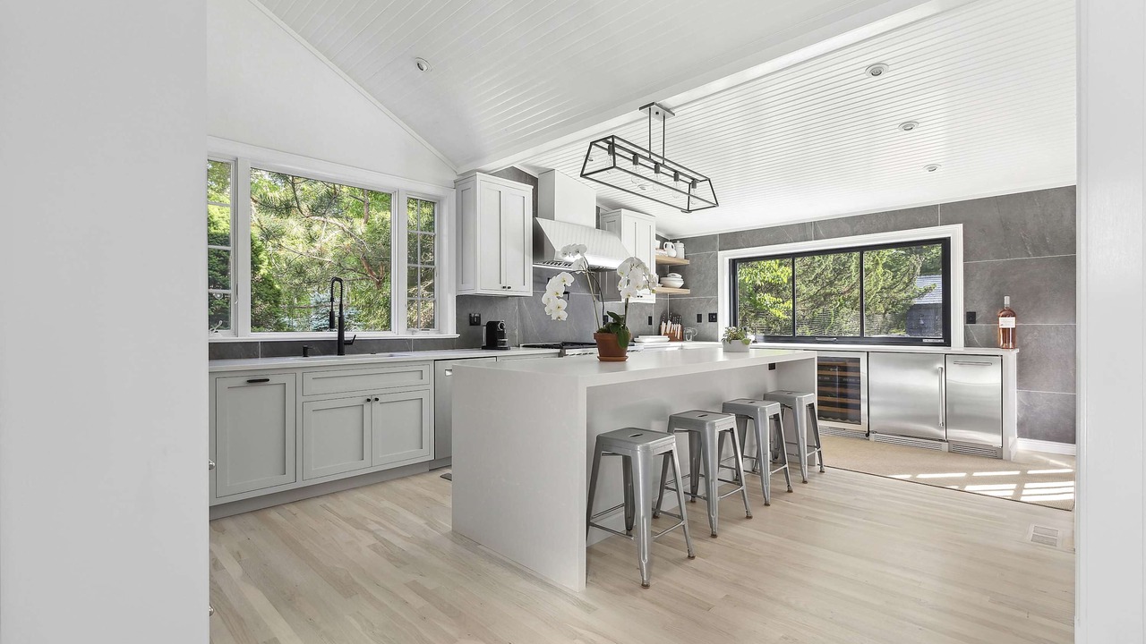 Photo of Kitchen in East Hampton