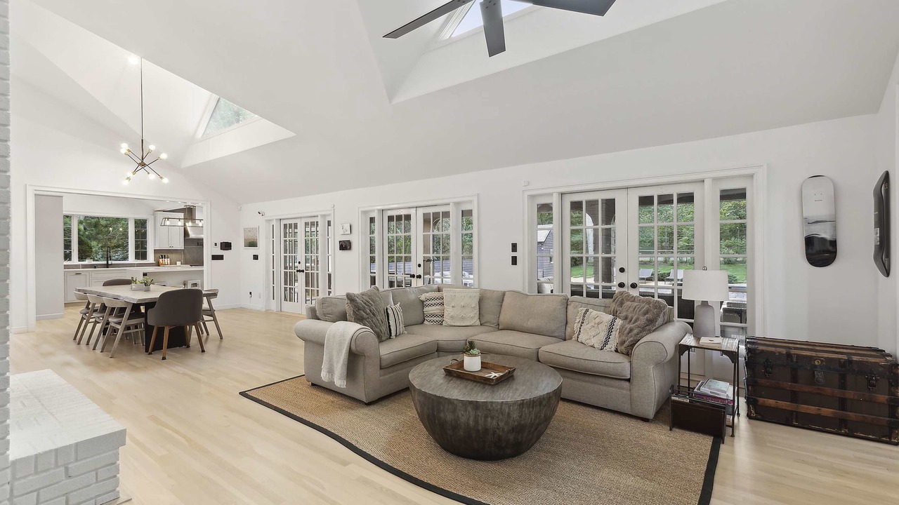 Photo of Livingroom in East Hampton