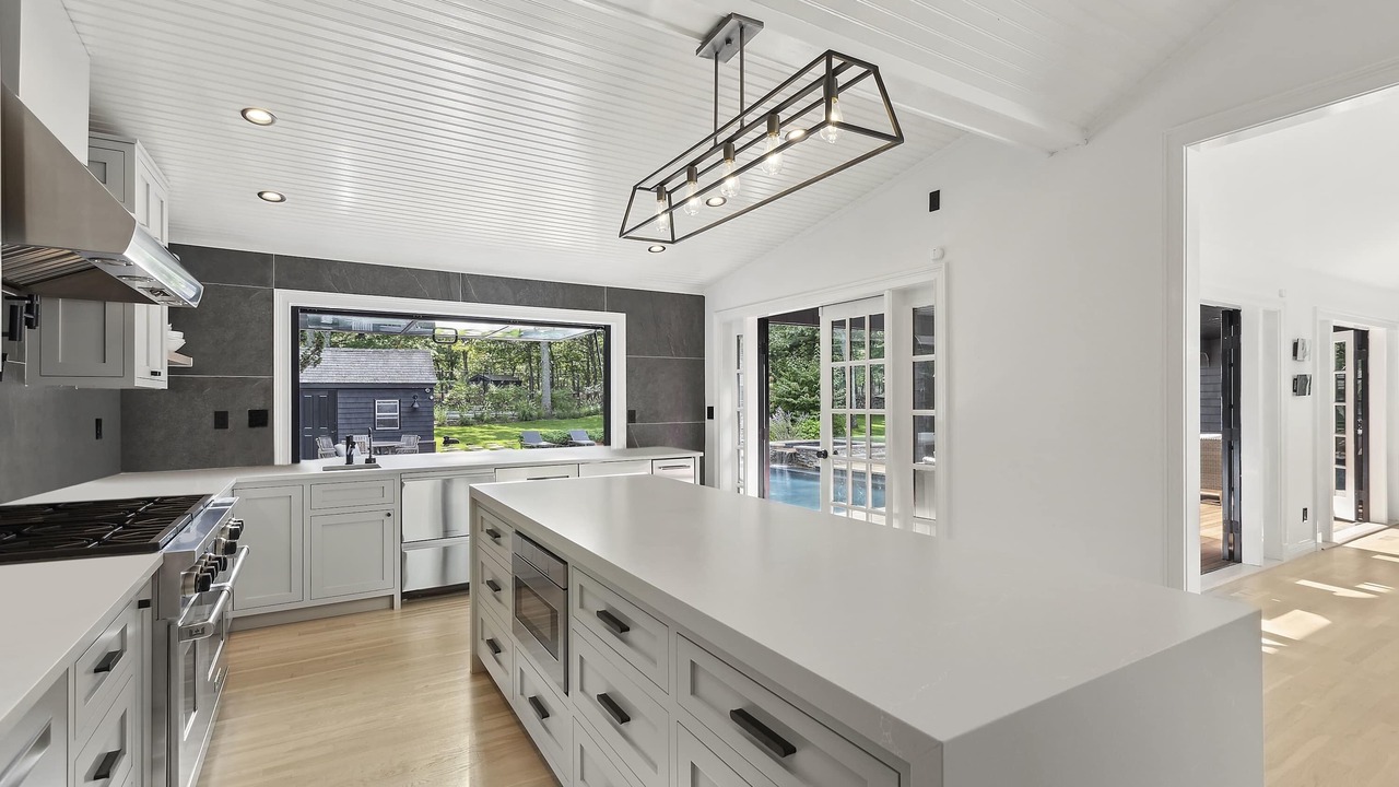 Photo of Kitchen in East Hampton