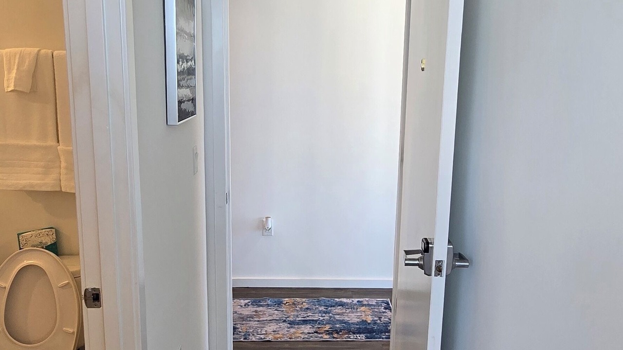 Photo of Bathroom in Music Row