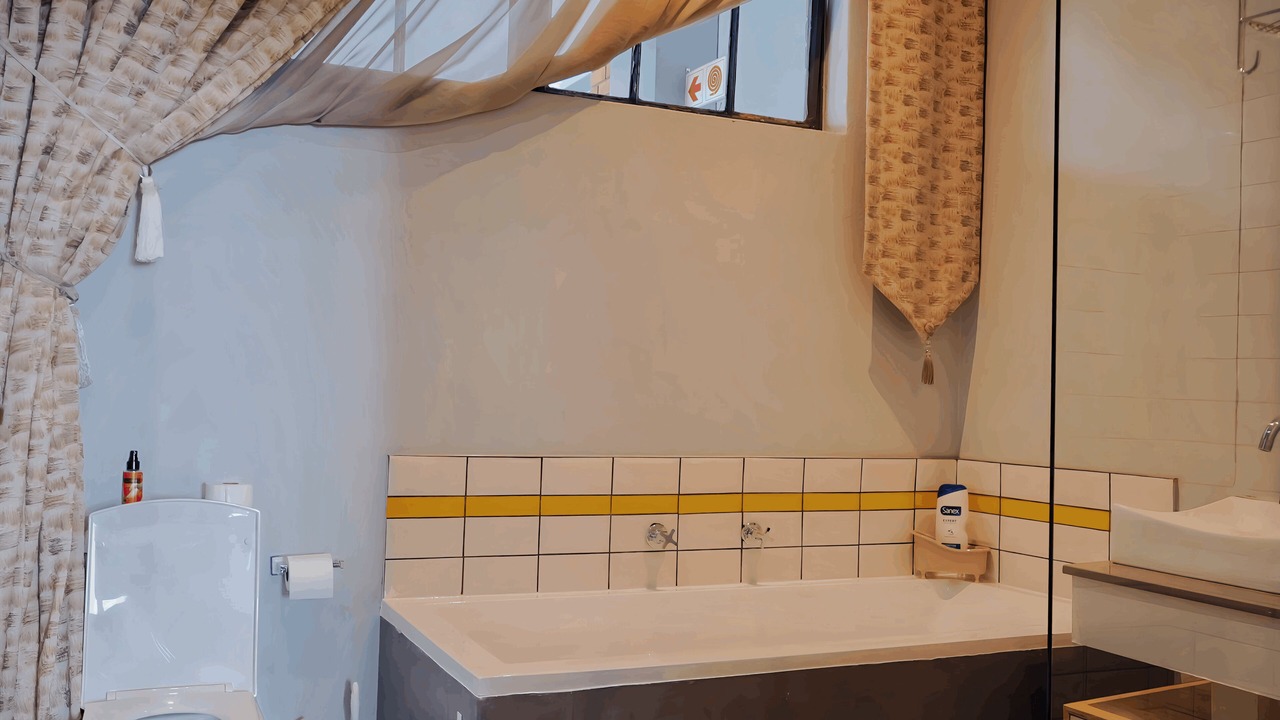 Photo of Bathroom in Greater Johannesburg Metropolitan Area