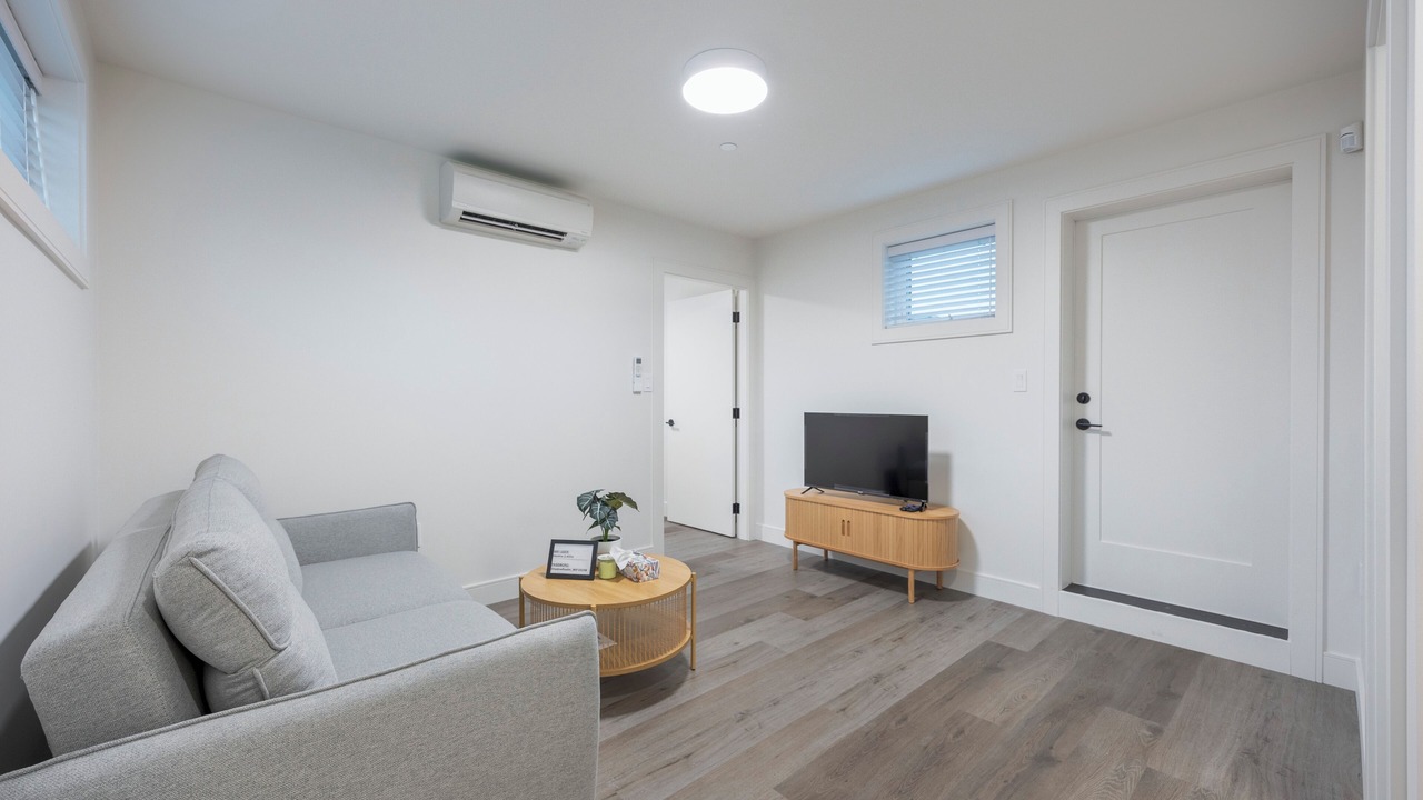 Photo of Livingroom in Fraserview