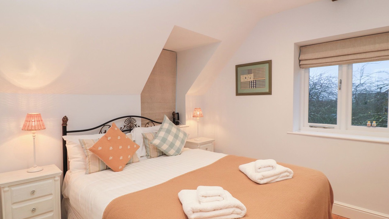 Photo of Bedroom in Whichford