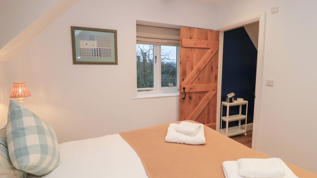 Photo of Bedroom in Whichford