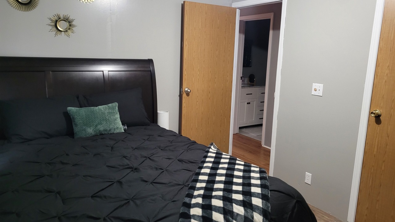 Photo of Bedroom in Lakewood  Shelby County