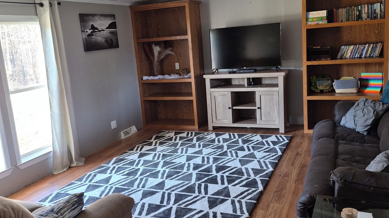 Photo of Livingroom in Lakewood  Shelby County