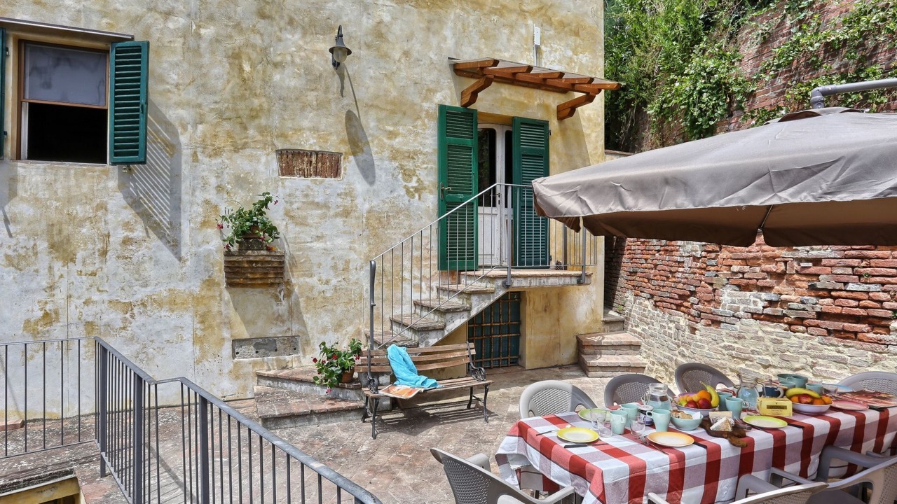 Photo of Others in Palaia