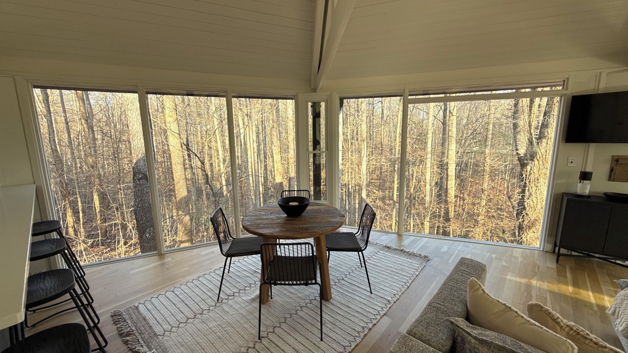Photo of Livingroom in Jonesville