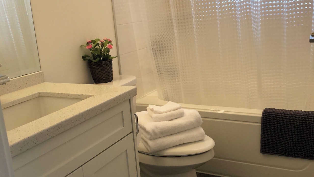 Photo of Bathroom in Lower Lonsdale