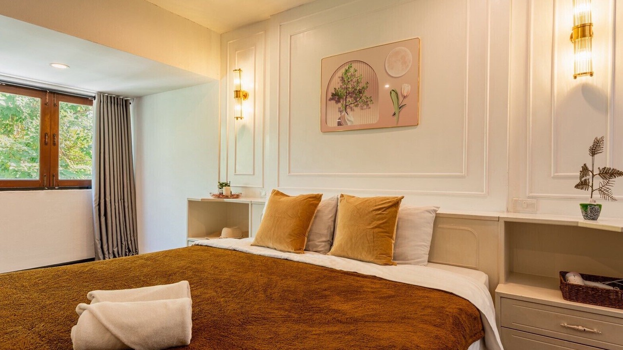 Photo of Bedroom in Khlong Tan Nuea