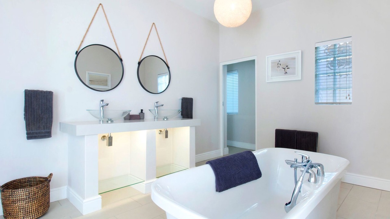 Photo of Bathroom in Kommetjie