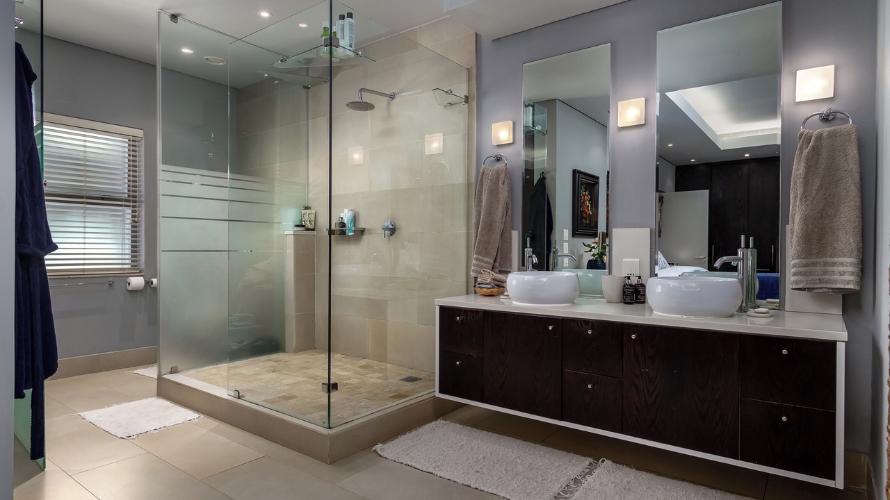 Photo of Bathroom in Cape Town City Centre