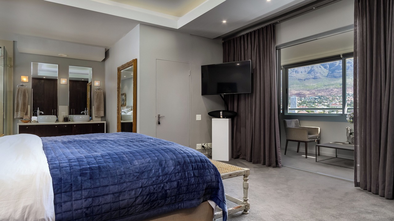 Photo of Bedroom in Cape Town City Centre