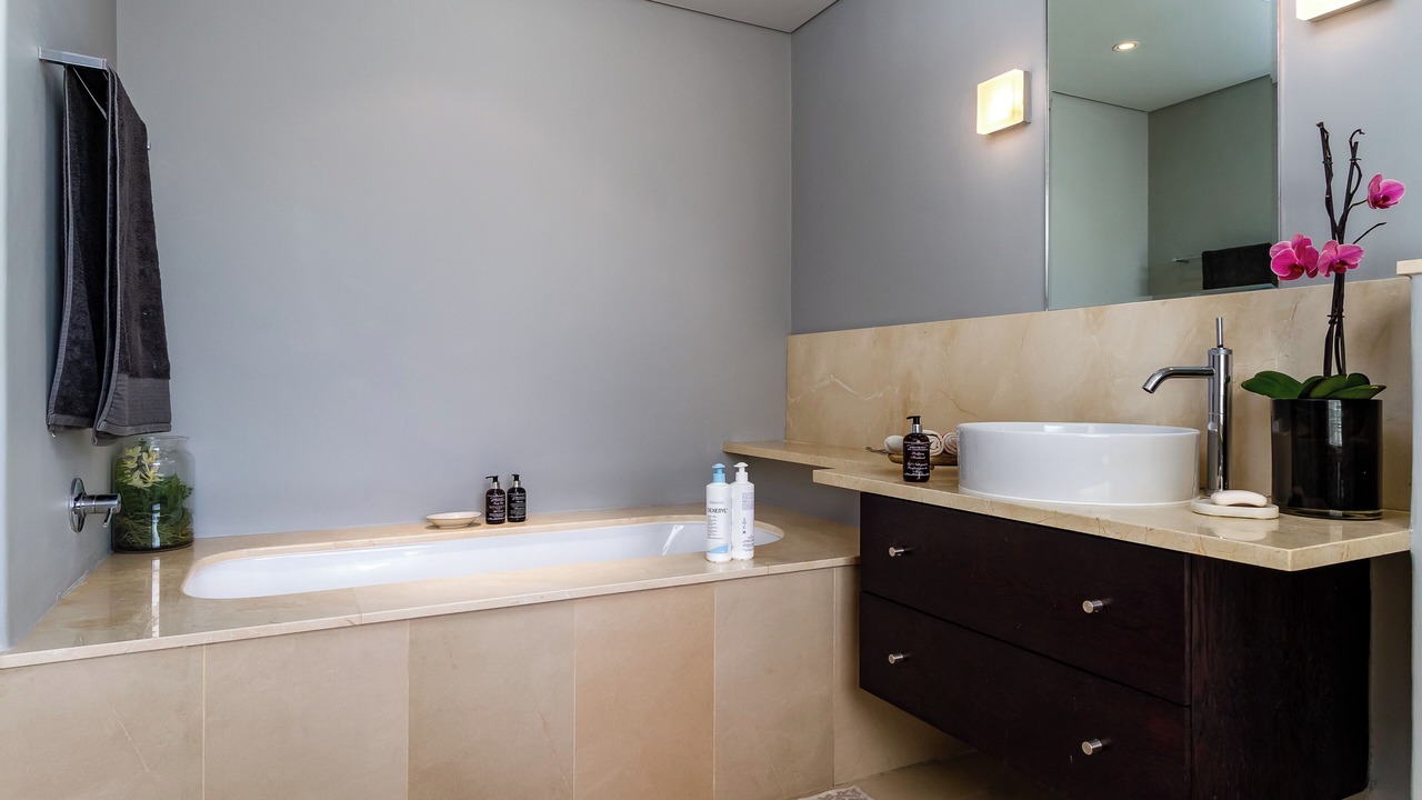 Photo of Bathroom in Cape Town City Centre
