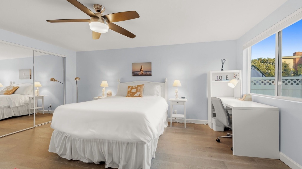 Photo of Bedroom in Oxnard Shores