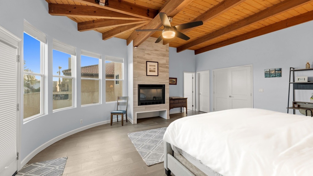 Photo of Bedroom in Oxnard Shores