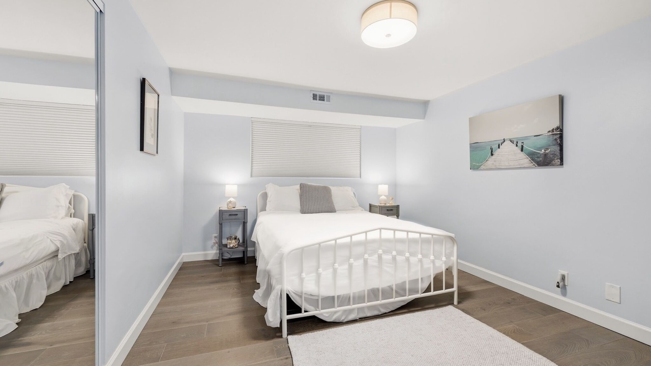 Photo of Bedroom in Oxnard Shores
