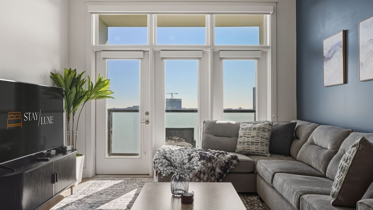 Photo of Livingroom in Second Ward