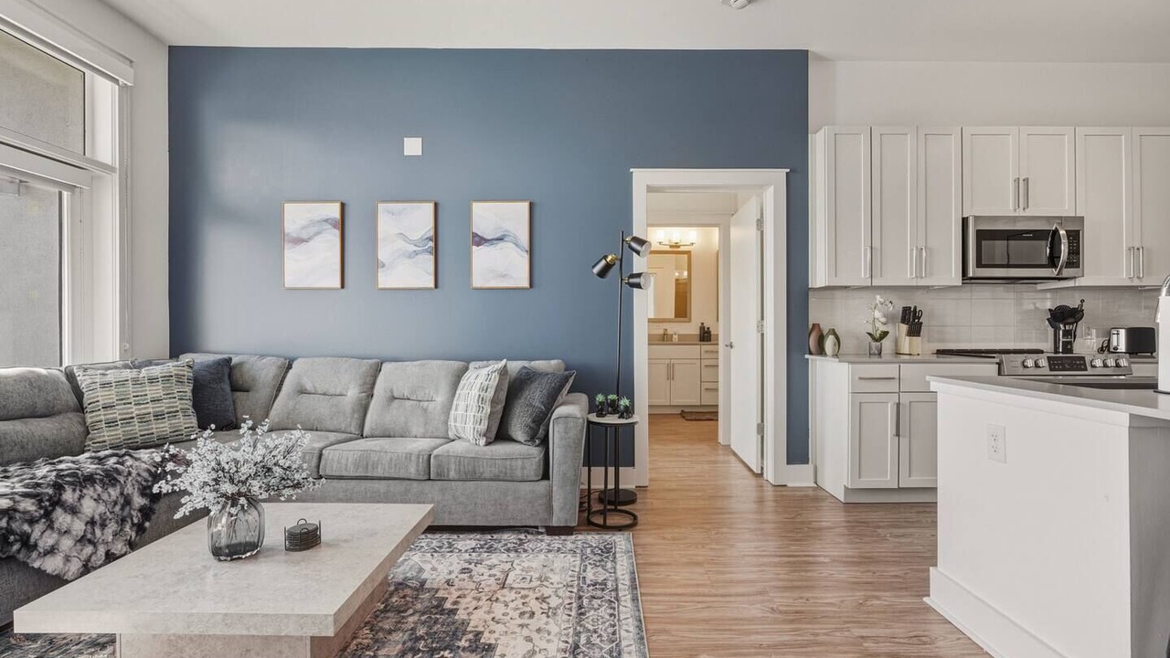 Photo of Livingroom in Second Ward