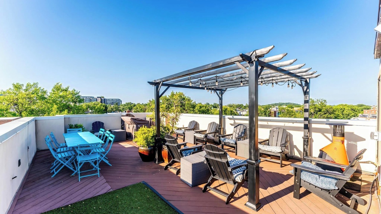 Photo of Outdoor in Near Northeast