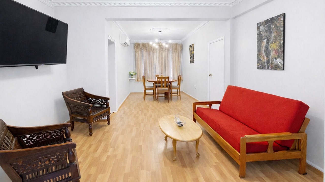 Photo of Livingroom in Downtown