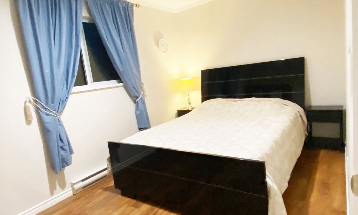 Photo of Bedroom in Central Lonsdale