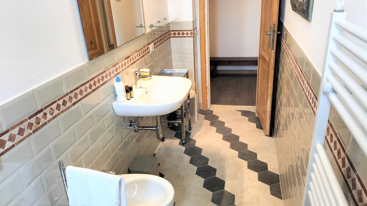 Photo of Bathroom in Oltrarno