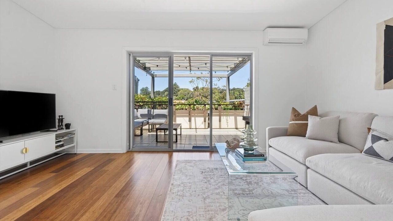 Photo of Livingroom in Avalon Beach