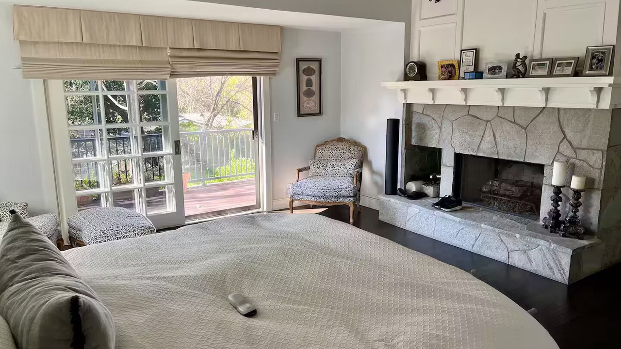 Photo of Bedroom in Agoura Hills