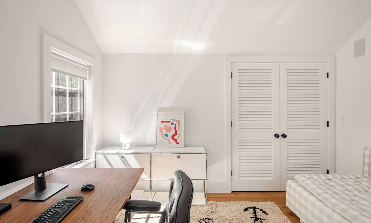 Photo of Bedroom in Northwest Harbor