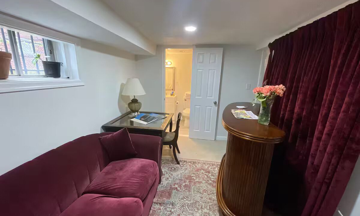 Photo of Livingroom in Anacostia