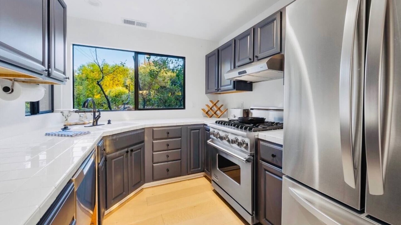 Photo of Kitchen in Meiners Oaks