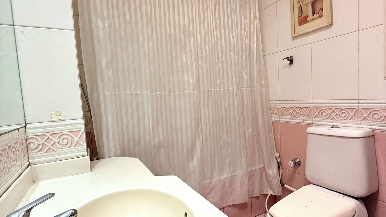 Photo of Bathroom in Al Duqqi
