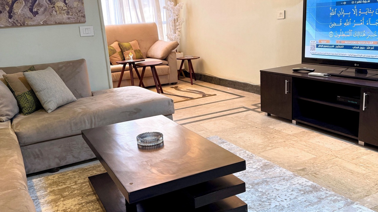 Photo of Livingroom in Al Duqqi