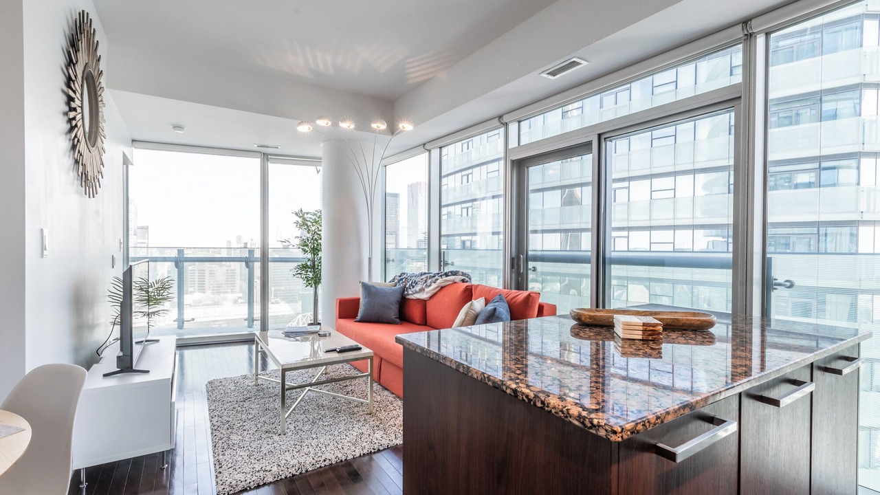 Photo of Livingroom in Toronto Entertainment District