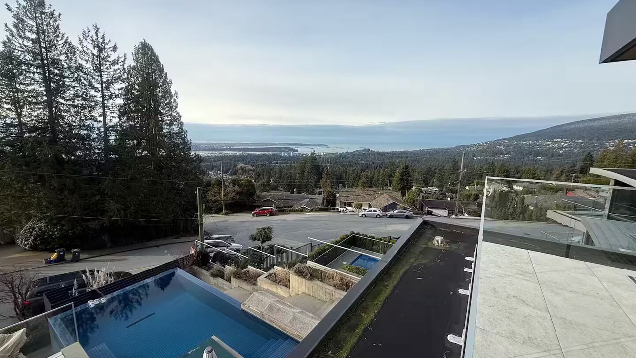 Photo of Outdoor in Upper Lonsdale