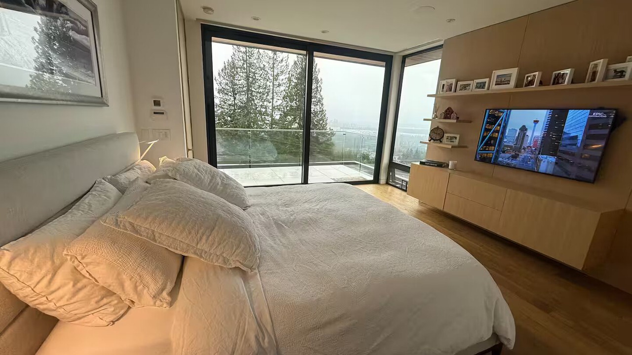 Photo of Bedroom in Upper Lonsdale