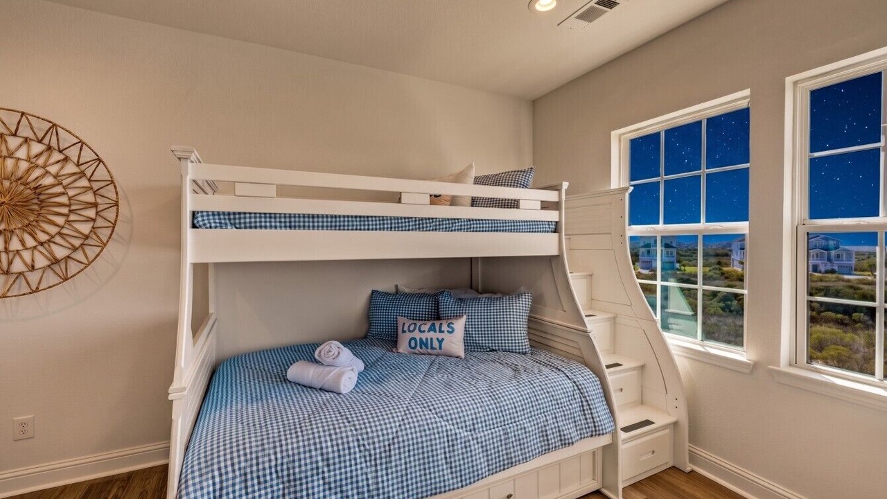Photo of Bedroom in Red Fish Cove