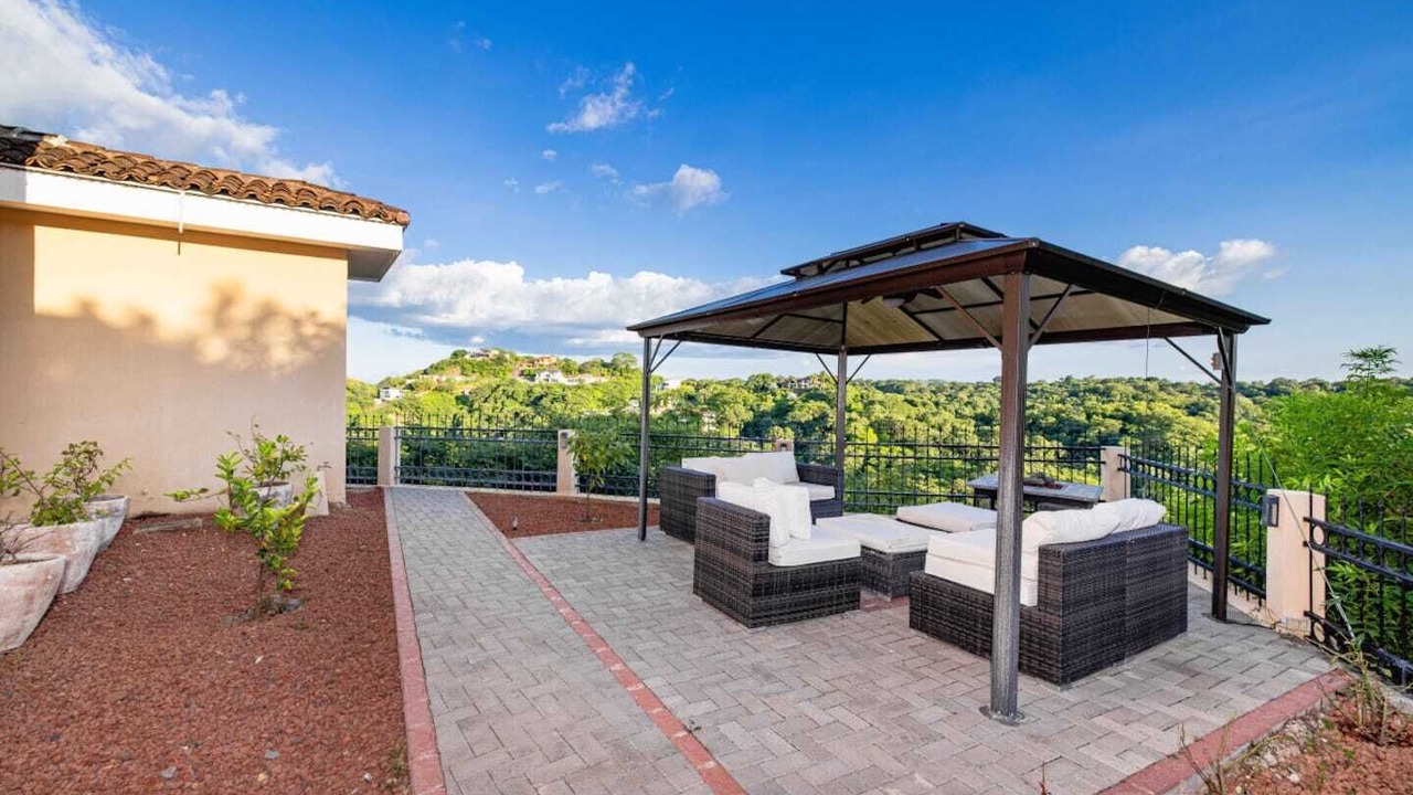 Photo of Patio Balcony in Playa Hermosa